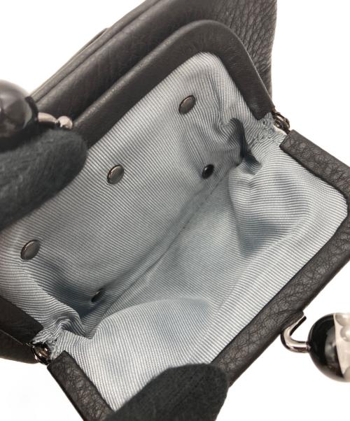 ear PAPILLONNER（イアパピヨネ）ear PAPILLONNER (イアパピヨネ) 牛革がま口二つ折り財布 ブラックの古着・服飾アイテム