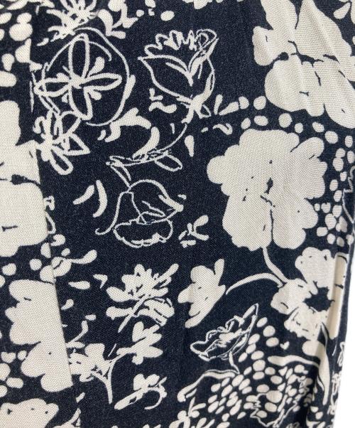 JOURNAL STANDARD relume（ジャーナルスタンダード レリューム）JOURNAL STANDARD relume (ジャーナルスタンダード レリューム) レトロフラワープリントマーメイドスカート ブラック サイズ:FREEの古着・服飾アイテム