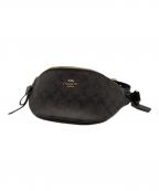 COACHコーチ）の古着「シグネチャーボディバッグ」｜ブラウン