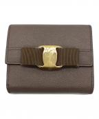 Salvatore Ferragamoサルヴァトーレ フェラガモ）の古着「2つ折り財布」｜ブラウン