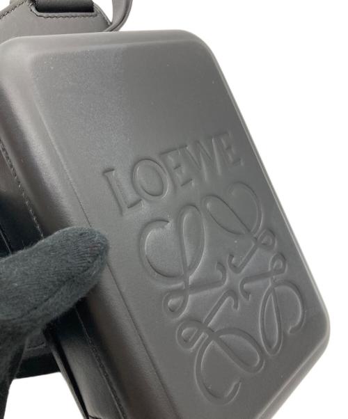 LOEWE（ロエベ）LOEWE (ロエベ) モールデッドスリング ボディバッグ ブラックの古着・服飾アイテム