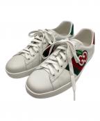 GUCCIグッチ）の古着「GGアップルローカットスニーカー」｜ホワイト
