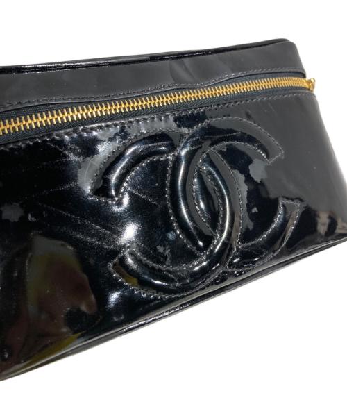 CHANEL（シャネル）CHANEL (シャネル) ココマークエナメルバニティバッグ ブラックの古着・服飾アイテム