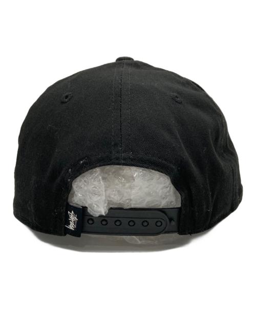 New Era（ニューエラ）New Era (ニューエラ) stussy (ステューシー) ロゴ刺繍キャップ ブラックの古着・服飾アイテム