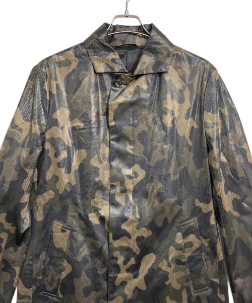 EPOCA UOMO（エポカ ウォモ）EPOCA UOMO (エポカ ウォモ) カモフラ柄ロングコート カーキ サイズ:48の古着・服飾アイテム