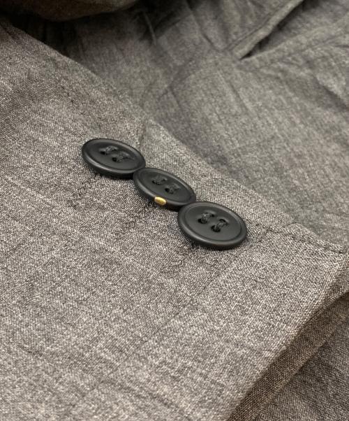 EMPORIO ARMANI（エンポリオ アルマーニ）EMPORIO ARMANI (エンポリオ アルマーニ) シワ加工テーラードジャケット グレー サイズ:44の古着・服飾アイテム