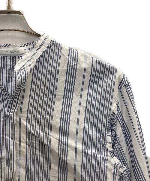 GALERIE VIE（ギャルリーヴィー）GALERIE VIE (ギャルリーヴィー) コットン ギャザーカフブラウス ホワイト×ブルー サイズ:SIZE Freeの古着・服飾アイテム
