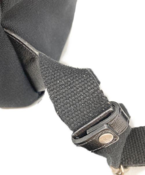 IL BISONTE（イル ビゾンテ）IL BISONTE (イル ビゾンテ) レザー切替ナイロンリュック ブラックの古着・服飾アイテム