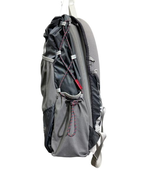 GOSSAMER GEAR（ゴッサマーギア）GOSSAMER GEAR (ゴッサマーギア) Minimalist 19 Daypack グレーの古着・服飾アイテム