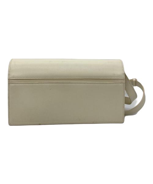 FOLNUA（フォルニュア）FOLNUA (フォルニュア) ショルダーバッグ ホワイトの古着・服飾アイテム