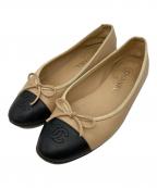 CHANELシャネル）の古着「ココマークバレエパンプス」｜ベージュ×ブラック