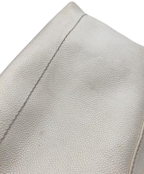 CHANEL（シャネル）CHANEL (シャネル) ウッドチェーンキャビアスキンハンドバッグ アイボリーの古着・服飾アイテム