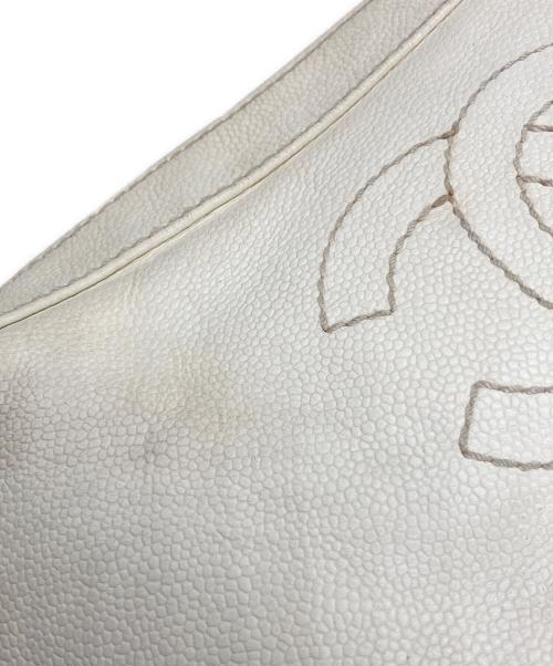 CHANEL（シャネル）CHANEL (シャネル) ウッドチェーンキャビアスキンハンドバッグ アイボリーの古着・服飾アイテム