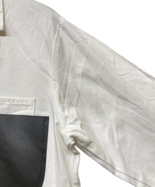 BLACK COMME des GARCONS（ブラックコムデギャルソン）BLACK COMME des GARCONS (ブラックコムデギャルソン) 22SS リビルド樹脂ポケットコットンツイルエンジニアコート ホワイト サイズ:SIZE Lの古着・服飾アイテム
