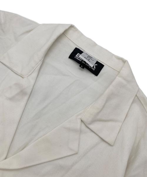 BLACK COMME des GARCONS（ブラックコムデギャルソン）BLACK COMME des GARCONS (ブラックコムデギャルソン) 22SS リビルド樹脂ポケットコットンツイルエンジニアコート ホワイト サイズ:SIZE Lの古着・服飾アイテム