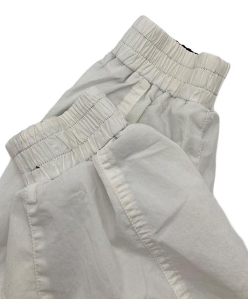 BARNI VARNO（バーニヴァーノ）BARNI VARNO (バーニヴァーノ) ロゴワッペンジャケット ホワイト サイズ:LLの古着・服飾アイテム