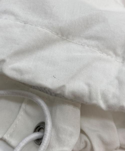 BARNI VARNO（バーニヴァーノ）BARNI VARNO (バーニヴァーノ) ロゴワッペンジャケット ホワイト サイズ:LLの古着・服飾アイテム