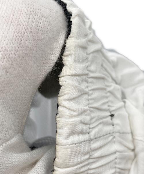 BARNI VARNO（バーニヴァーノ）BARNI VARNO (バーニヴァーノ) ロゴワッペンジャケット ホワイト サイズ:LLの古着・服飾アイテム