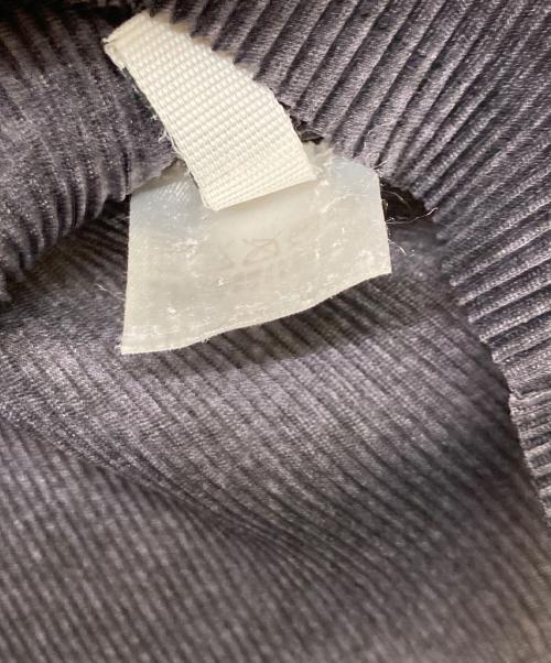 PLEATS PLEASE（プリーツプリーズ）PLEATS PLEASE (プリーツプリーズ) プリーツブラウス チャコールグレー サイズ:不明の古着・服飾アイテム