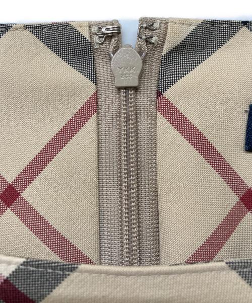 BURBERRY LONDON（バーバリーロンドン）BURBERRY LONDON (バーバリーロンドン) ノースリーブワンピース ベージュ サイズ:SIZEL (UK 40)の古着・服飾アイテム