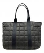 MICHAEL KORSマイケル・コース）の古着「Brooklyn Quilted Recycled Polyester Tote Bag」｜ブラック
