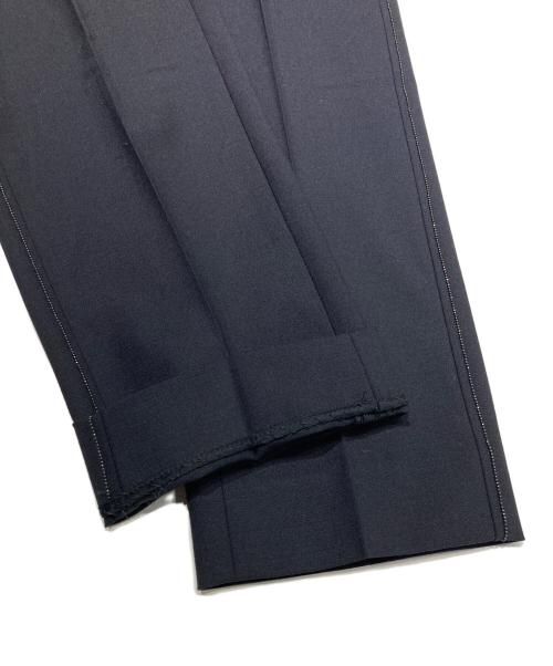 BRUNELLO CUCINELLI（ブルネロクチネリ）BRUNELLO CUCINELLI (ブルネロクチネリ) サイドラインセンタープレスパンツ ブラック サイズ:36の古着・服飾アイテム