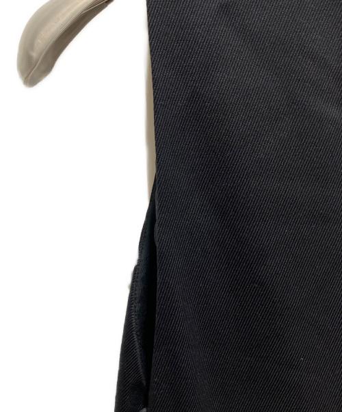 GUCCI（グッチ）GUCCI (グッチ) ウエストジップデザインシルクノースリーブドレス ブラック サイズ:36の古着・服飾アイテム