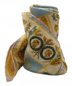 GUCCIグッチ）の古着「カップ柄シルクスカーフ」｜スカイブルー