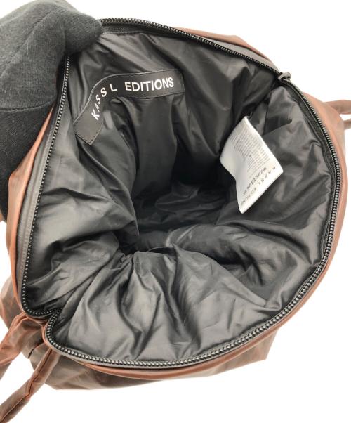 KASSL EDITIONS（カッスル エディションズ）KASSL EDITIONS (カッスル エディションズ) Pouch Lacquer バッグ ブラウンの古着・服飾アイテム