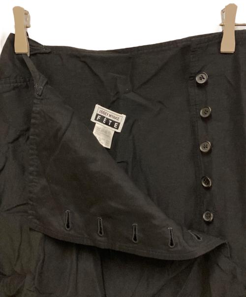 ISSEY MIYAKE FETE（イッセイミヤケフェット）ISSEY MIYAKE FETE (イッセイミヤケフェット) リネン混サルエルパンツ ブラック サイズ:1の古着・服飾アイテム