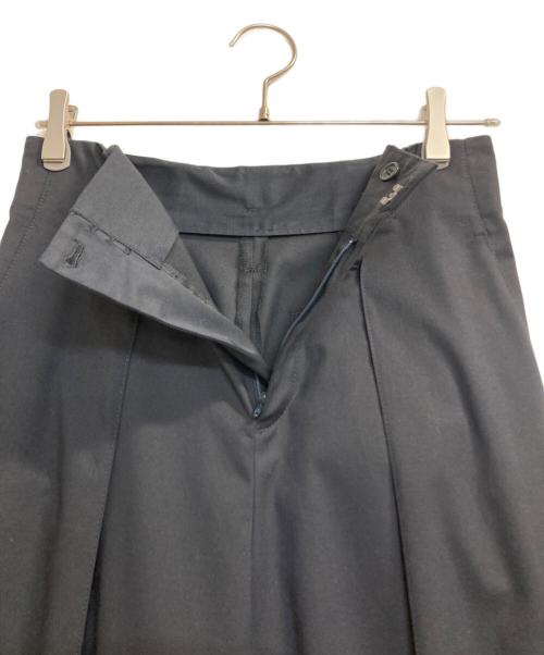 BLUE LABEL CRESTBRIDGE（ブルーレーベルクレストブリッジ）BLUE LABEL CRESTBRIDGE (ブルーレーベルクレストブリッジ) センタープレスパンツ ネイビー サイズ:40の古着・服飾アイテム