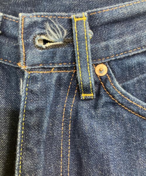 LEVI'S（リーバイス）LEVI'S (リーバイス) 701デニムパンツ ブルー サイズ:Ｗ26の古着・服飾アイテム