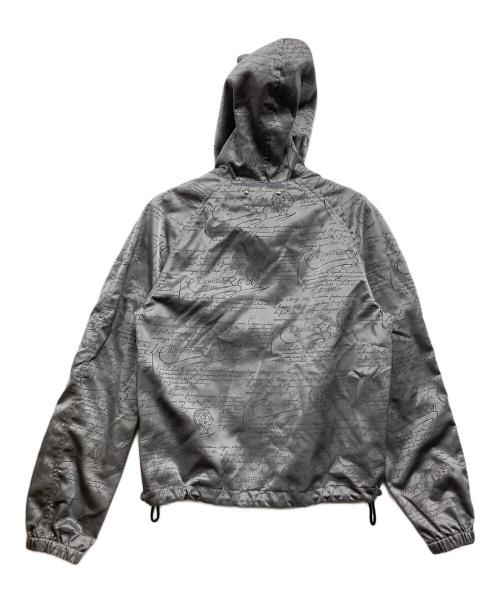 Berluti（ベルルッティ）Berluti (ベルルッティ) カリグラフィ ナイロンジップアップパーカー グレー サイズ:R50の古着・服飾アイテム