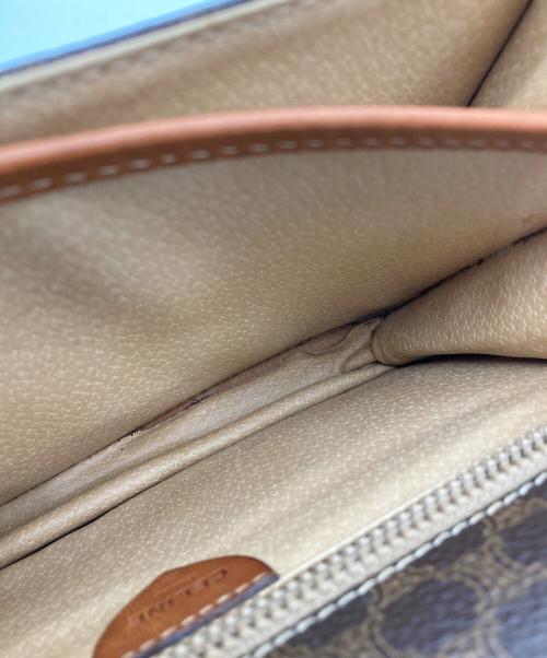 CELINE（セリーヌ）CELINE (セリーヌ) フラップミニショルダーバッグ ブラウンの古着・服飾アイテム