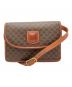 CELINE（セリーヌ）の古着「フラップミニショルダーバッグ」｜ブラウン