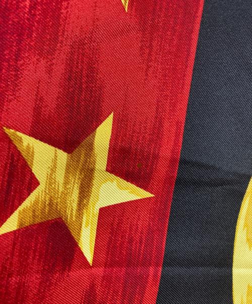 Christian Dior（クリスチャン ディオール）Christian Dior (クリスチャン ディオール) メダルプリントシルクスカーフ ブラック×レッドの古着・服飾アイテム