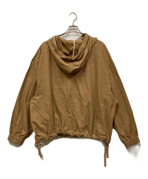 YSTRDY'S TMRRW（イエスタデイズトゥモロウ）YSTRDY'S TMRRW (イエスタデイズトゥモロウ) PRAIRIE HOODED PULLOVER NYLON TWILL ベージュ サイズ:Mの古着・服飾アイテム
