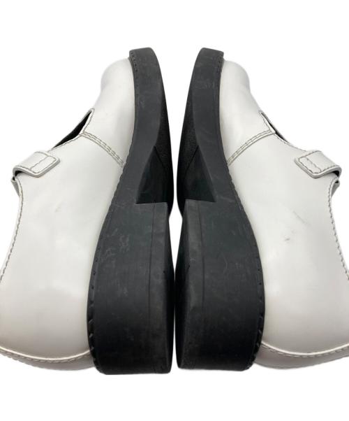 PRADA（プラダ）PRADA (プラダ) メリージェーン ブラッシュドレザー ホワイト サイズ:7の古着・服飾アイテム