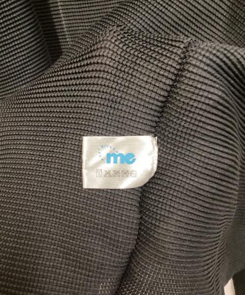 me ISSEY MIYAKE（ミーイッセイ ミヤケ）me ISSEY MIYAKE (ミーイッセイ ミヤケ) ワッフルプリーツカーディガン ブラック サイズ:-の古着・服飾アイテム