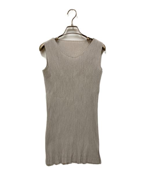ISSEY MIYAKE FETE（イッセイミヤケフェット）ISSEY MIYAKE FETE (イッセイミヤケフェット) プリーツノースリーブカットソー グレー サイズ:2の古着・服飾アイテム