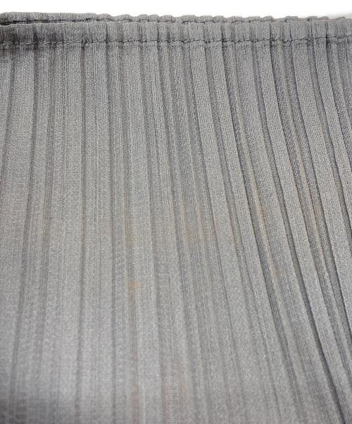 PLEATS PLEASE（プリーツプリーズ）PLEATS PLEASE (プリーツプリーズ) プリーツノースリーブカットソー グレー サイズ:3の古着・服飾アイテム