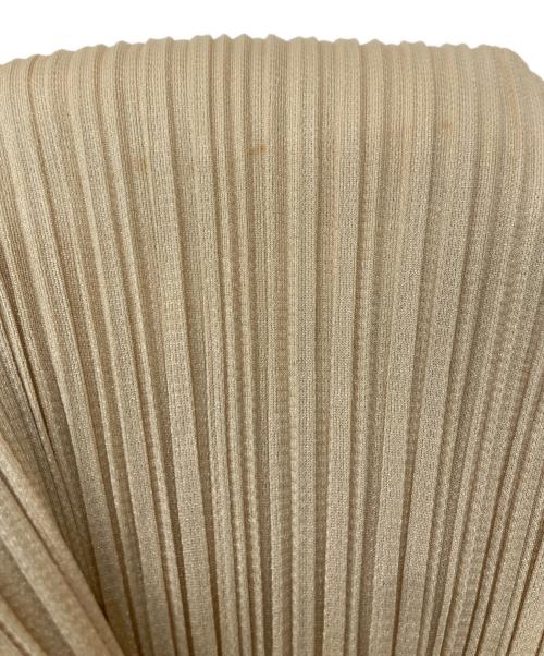 PLEATS PLEASE（プリーツプリーズ）PLEATS PLEASE (プリーツプリーズ) プリーツノースリーブカットソー ベージュ サイズ:3の古着・服飾アイテム