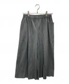me ISSEY MIYAKEミーイッセイ ミヤケ）の古着「プリーツ クロップドワイドパンツ」｜グレー