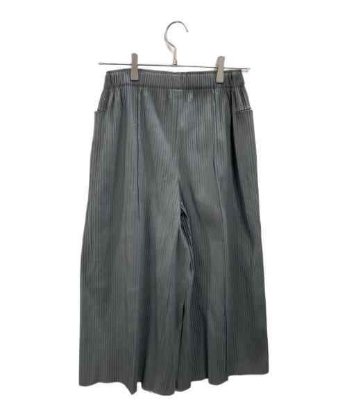 me ISSEY MIYAKE（ミーイッセイ ミヤケ）me ISSEY MIYAKE (ミーイッセイ ミヤケ) プリーツ クロップドワイドパンツ グレー サイズ:Freeの古着・服飾アイテム