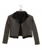 ISSEY MIYAKE FETEイッセイミヤケフェット）の古着「プリーツシャツ」｜グレー×ブラック