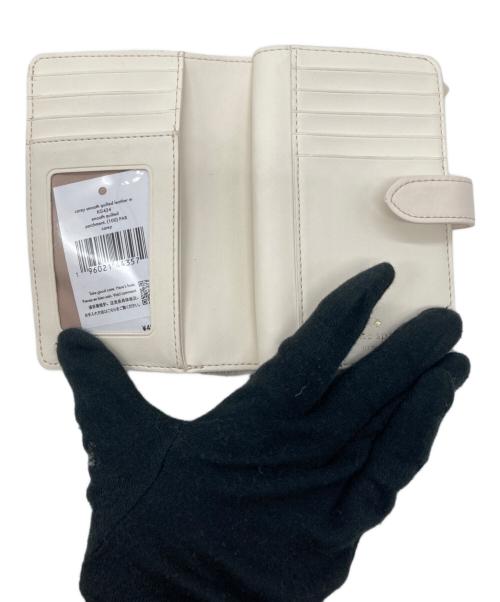 Kate Spade（ケイトスペード）Kate Spade (ケイトスペード) 2つ折り財布 ベージュの古着・服飾アイテム