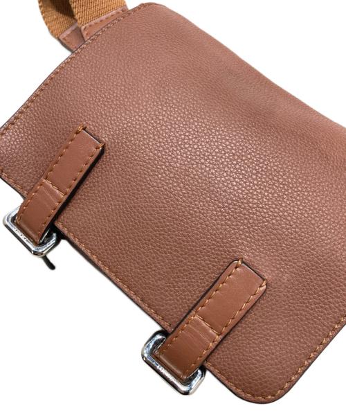 LOEWE（ロエベ）LOEWE (ロエベ) ミリタリー メッセンジャーバッグ XS ブラウンの古着・服飾アイテム
