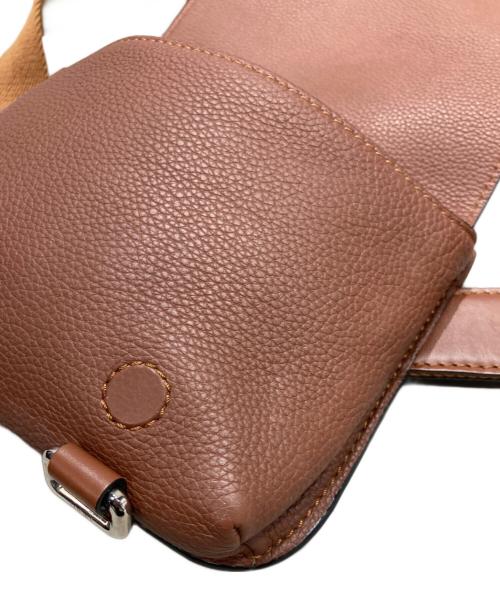 LOEWE（ロエベ）LOEWE (ロエベ) ミリタリー メッセンジャーバッグ XS ブラウンの古着・服飾アイテム
