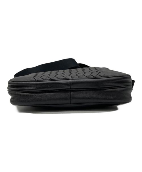 BOTTEGA VENETA（ボッテガベネタ）BOTTEGA VENETA (ボッテガベネタ) イントレチャートショルダーバッグ ブラックの古着・服飾アイテム