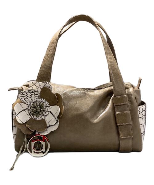 BEAUGRAND（ボーグラン）BEAUGRAND (ボーグラン) バニラクロコフラワーコサージュ付きハンドバッグ ベージュの古着・服飾アイテム